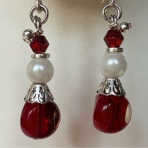 211 Artisan Handmade Christmas Mrs. Claus Glass Beaded Dangle Earrings Silver